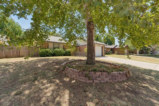 12302 SW 15th Terrace, Yukon, OK 73099