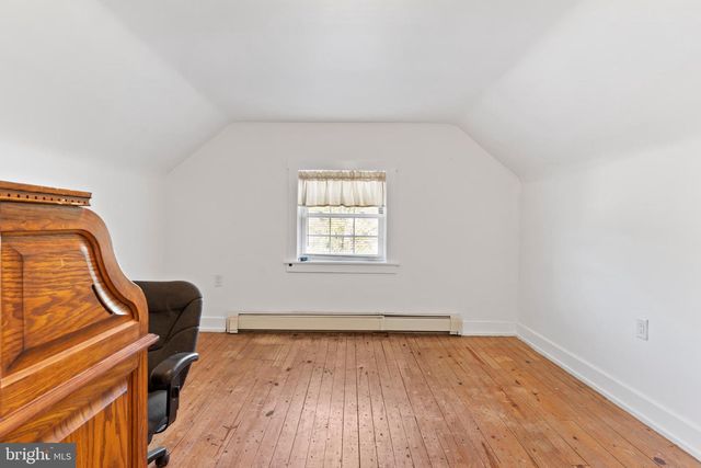 206 E MAIN ST, New Bloomfield, PA 17068