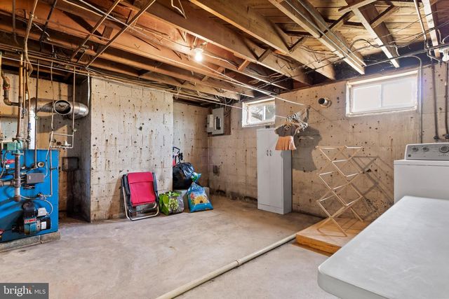 206 E MAIN ST, New Bloomfield, PA 17068