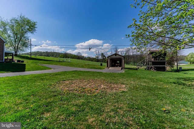 206 E MAIN ST, New Bloomfield, PA 17068