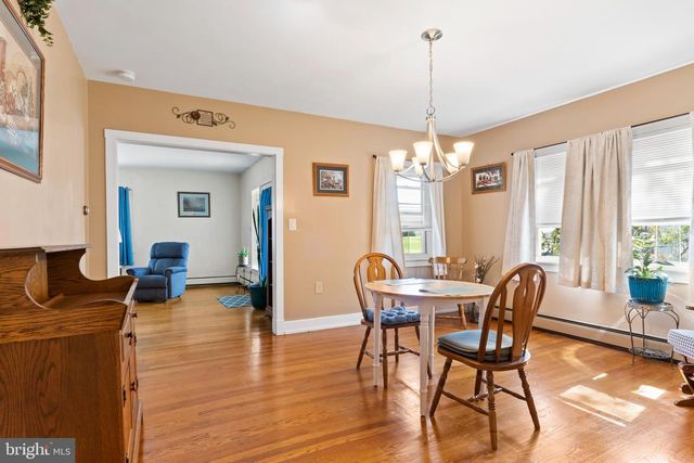 206 E MAIN ST, New Bloomfield, PA 17068
