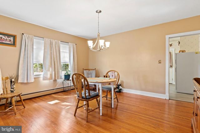 206 E MAIN ST, New Bloomfield, PA 17068