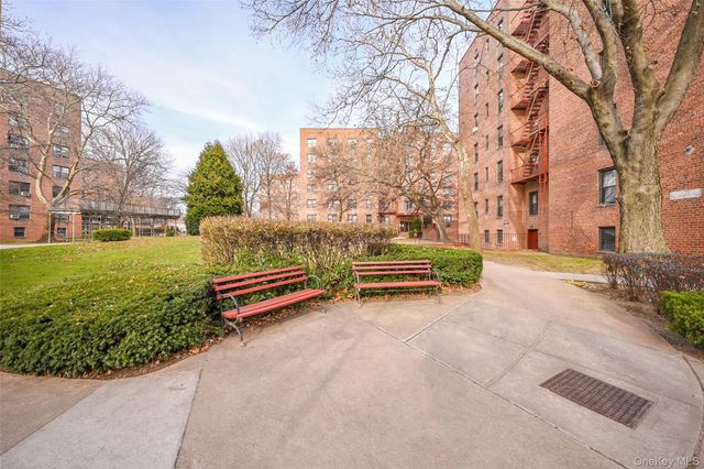 15030 71st Avenue 2F, Flushing, NY 11367