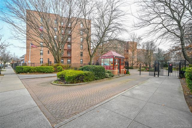 15030 71st Avenue 2F, Flushing, NY 11367