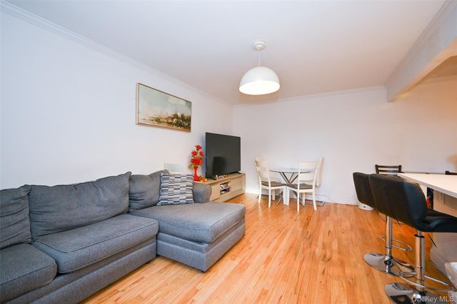 15030 71st Avenue 2F, Flushing, NY 11367