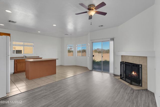 6715 S Via Molino De Viento N, South Tucson, AZ 85713