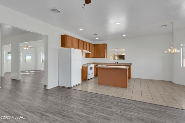 6715 S Via Molino De Viento N, South Tucson, AZ 85713