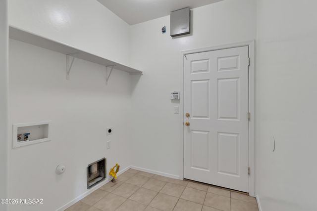 6715 S Via Molino De Viento N, South Tucson, AZ 85713