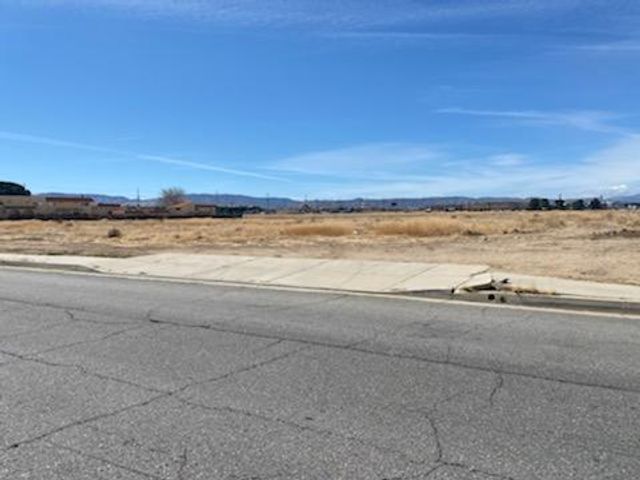 0 E Standridge Avenue, Lancaster, CA 93535