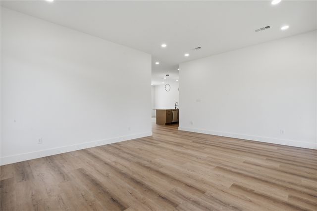 2626 Bainbridge Drive, Dallas, TX 75237