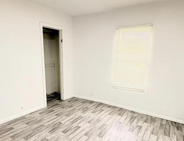 335 Delaware Street, Houston, TX 77029