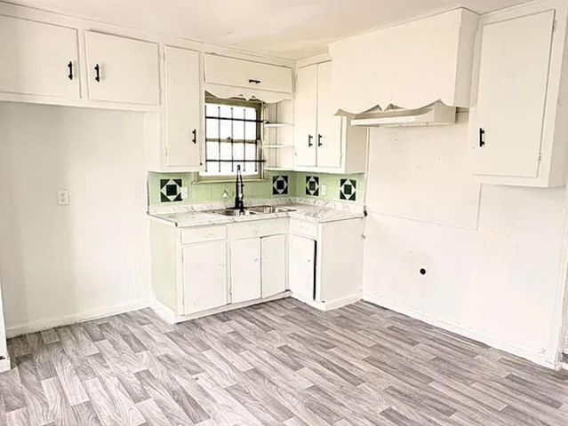 335 Delaware Street, Houston, TX 77029