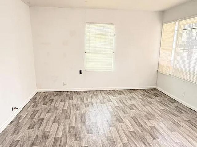 335 Delaware Street, Houston, TX 77029