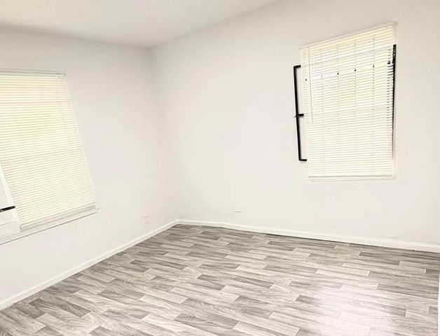 335 Delaware Street, Houston, TX 77029