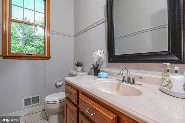 51 FIELDSTONE RD, Skillman, NJ 08558