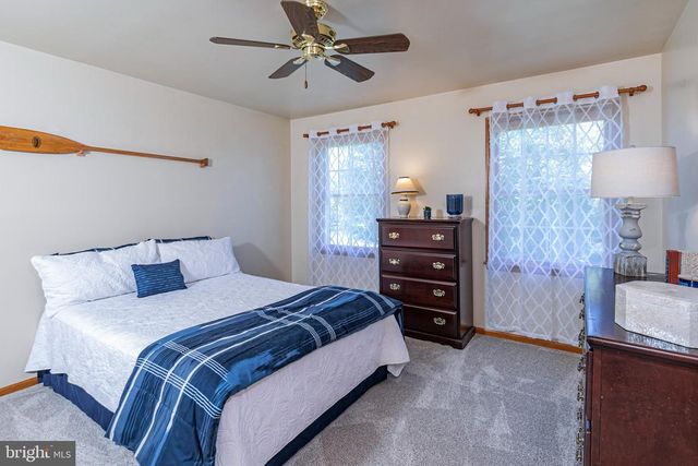 51 FIELDSTONE RD, Skillman, NJ 08558