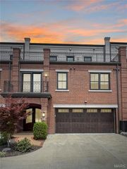 4 Market Street, Washington, MO 63090