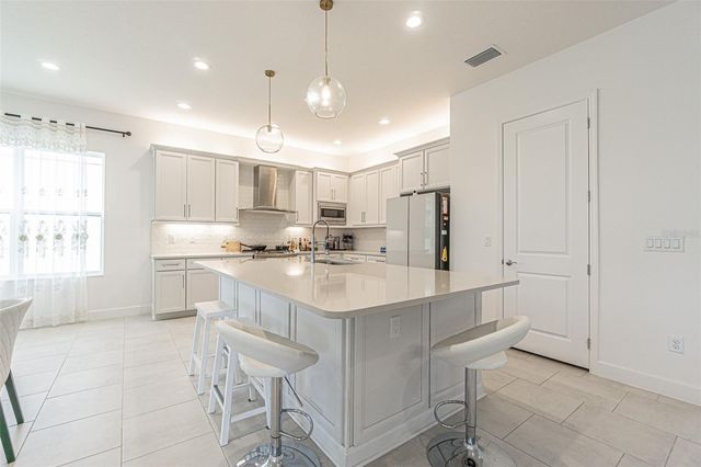 32353 ROSEWOOD MEADOW LANE, Wesley Chapel, FL 33543