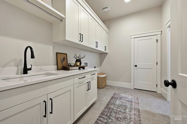 6771 S Messner Way, Meridian, ID 83642