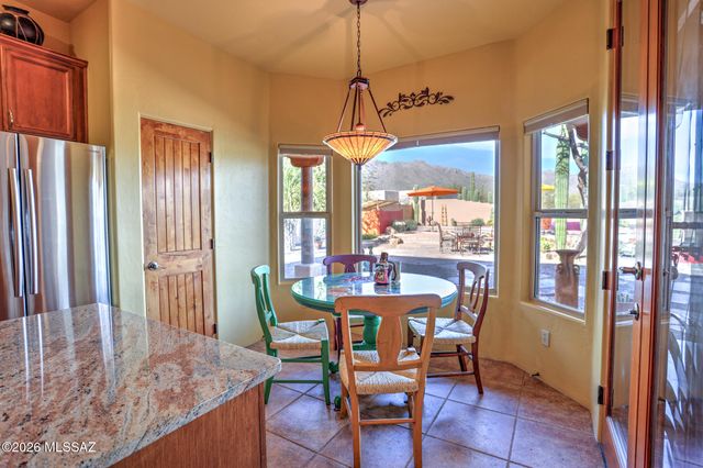 10301 E Placita Guanajuato, Tucson, AZ 85749