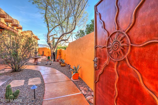 10301 E Placita Guanajuato, Tucson, AZ 85749