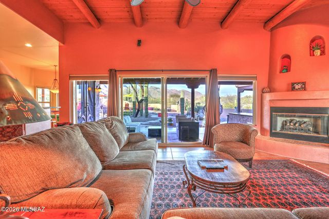 10301 E Placita Guanajuato, Tucson, AZ 85749