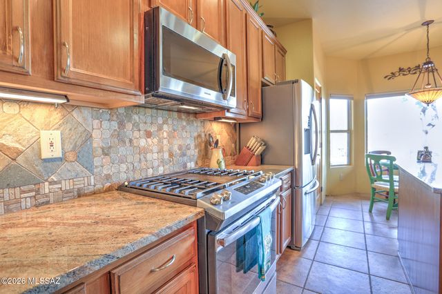 10301 E Placita Guanajuato, Tucson, AZ 85749