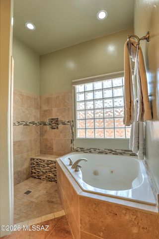 10301 E Placita Guanajuato, Tucson, AZ 85749