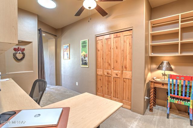 10301 E Placita Guanajuato, Tucson, AZ 85749