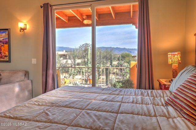 10301 E Placita Guanajuato, Tucson, AZ 85749