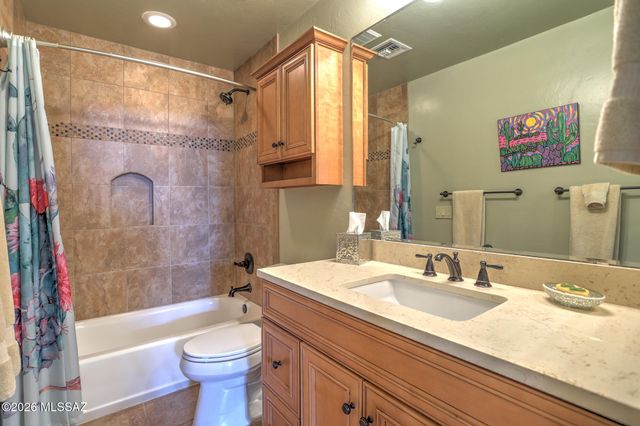 10301 E Placita Guanajuato, Tucson, AZ 85749