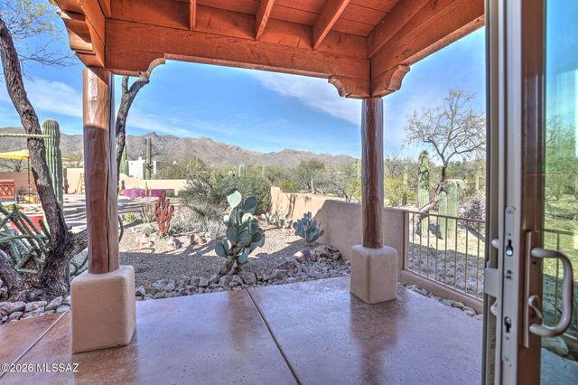 10301 E Placita Guanajuato, Tucson, AZ 85749