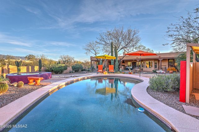 10301 E Placita Guanajuato, Tucson, AZ 85749