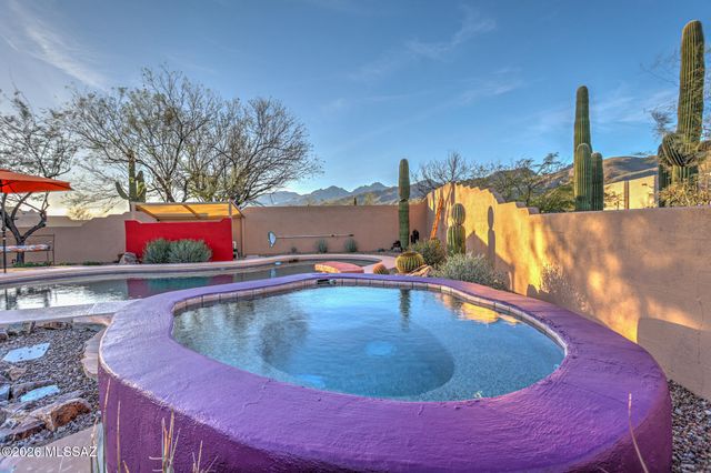 10301 E Placita Guanajuato, Tucson, AZ 85749