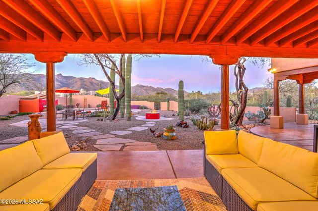 10301 E Placita Guanajuato, Tucson, AZ 85749