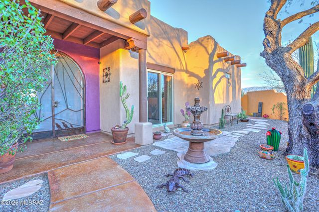 10301 E Placita Guanajuato, Tucson, AZ 85749