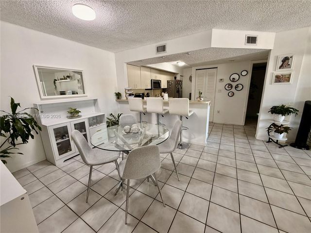 8520 SW 212th St 203, Cutler Bay, FL 33189