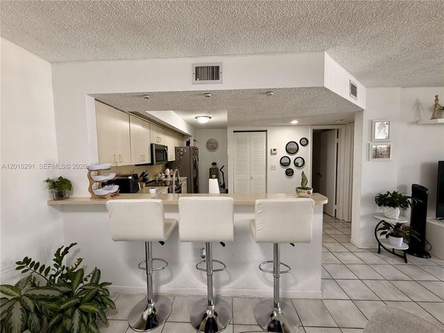 8520 SW 212th St 203, Cutler Bay, FL 33189