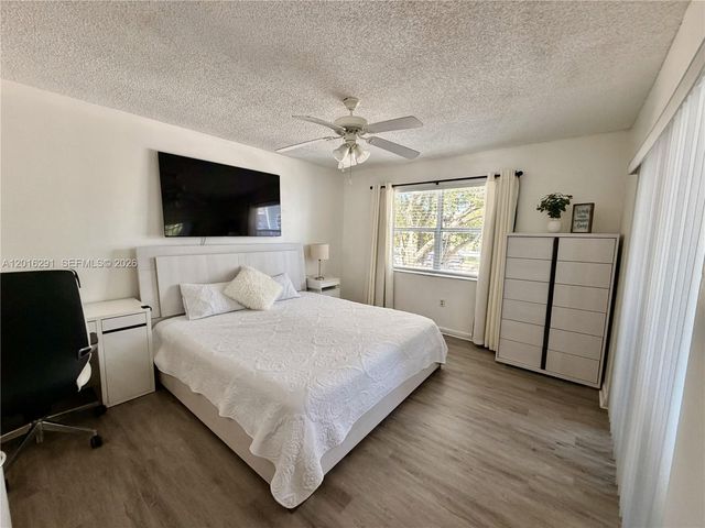 8520 SW 212th St 203, Cutler Bay, FL 33189
