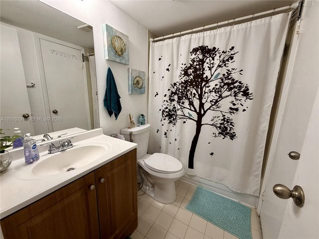 8520 SW 212th St 203, Cutler Bay, FL 33189