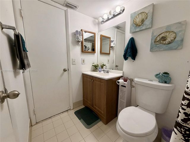 8520 SW 212th St 203, Cutler Bay, FL 33189