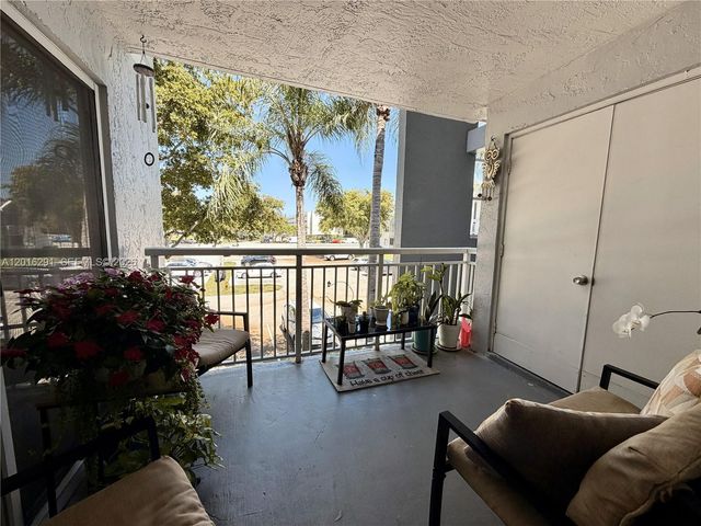 8520 SW 212th St 203, Cutler Bay, FL 33189