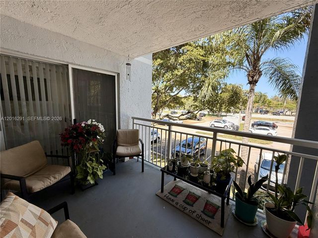 8520 SW 212th St 203, Cutler Bay, FL 33189