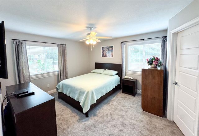 5300 WHITE CLIFF LANE 8, Orlando, FL 32812