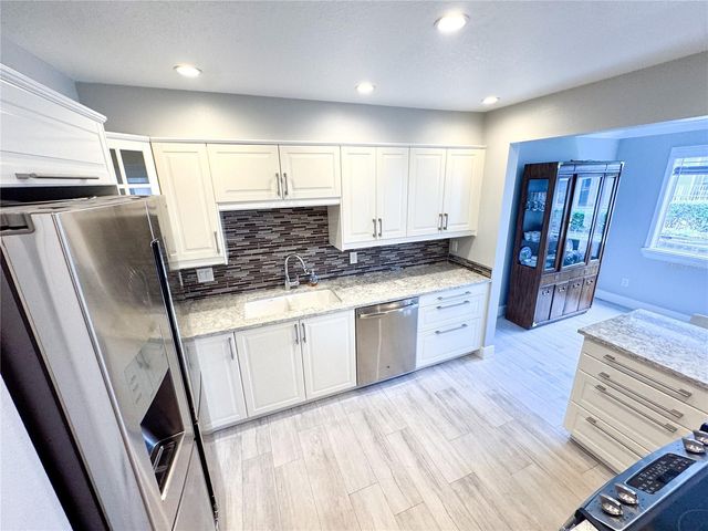 5300 WHITE CLIFF LANE 8, Orlando, FL 32812
