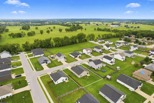 558 S Abigail Avenue, Republic, MO 65738