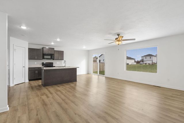 558 S Abigail Avenue, Republic, MO 65738