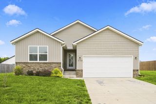 558 S Abigail Avenue, Republic, MO 65738