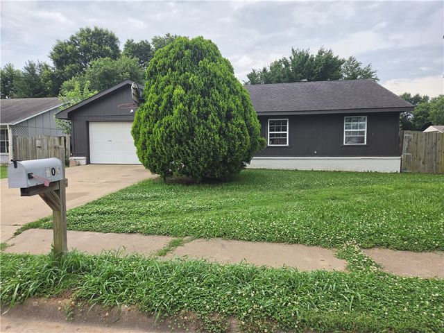 702 Mimosa Place, Rogers, AR 72756