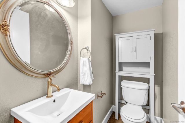 4050 La Jolla Village Drive, La Jolla, CA 92037